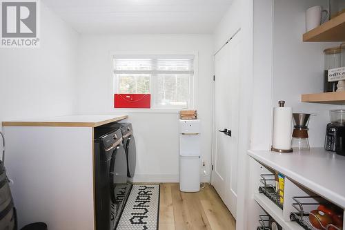 11 Islandview Dr, Desbarats, ON - Indoor Photo Showing Laundry Room