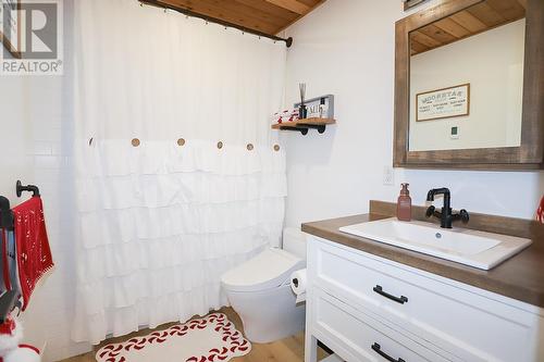 11 Islandview Dr, Desbarats, ON - Indoor Photo Showing Bathroom