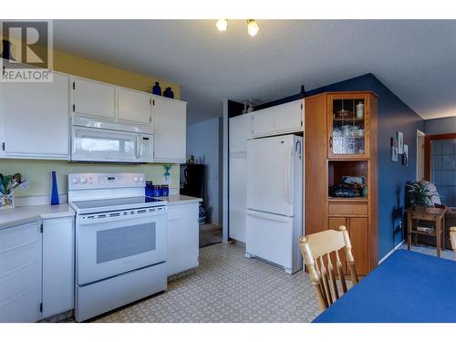 Kitchen 2 - 1260 Raymer Avenue Unit# 397, Kelowna, BC - Indoor Photo Showing Kitchen