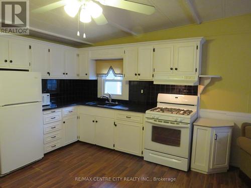 56 - 198 Springbank Drive, London, ON - Indoor Photo Showing Kitchen With Double Sink