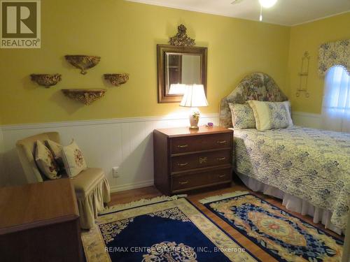 56 - 198 Springbank Drive, London, ON - Indoor Photo Showing Bedroom