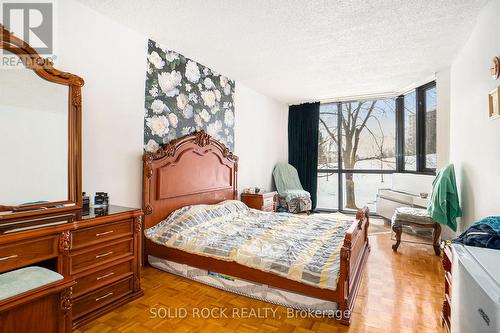 108 - 2871 Richmond Road, Ottawa, ON - Indoor Photo Showing Bedroom