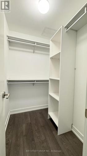 406 - 8 Olympic Garden Drive, Toronto, ON - Indoor With Storage