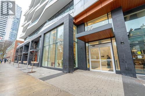 2115 - 85 Wood Street, Toronto, ON - Outdoor