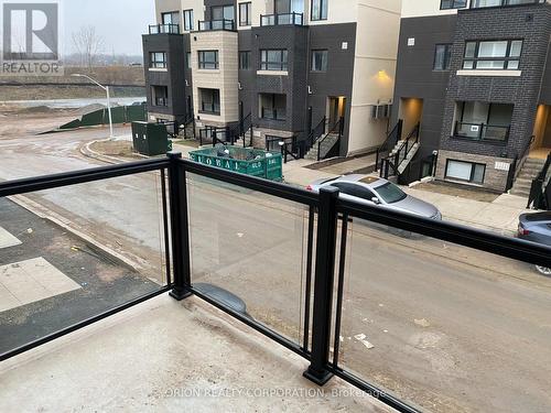 4 - 1121 Cooke Boulevard N, Burlington, ON - Outdoor With Balcony