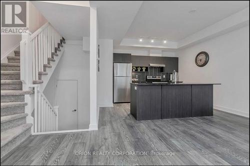 4 - 1121 Cooke Boulevard N, Burlington, ON - Indoor Photo Showing Kitchen