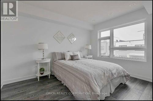 4 - 1121 Cooke Boulevard N, Burlington, ON - Indoor Photo Showing Bedroom