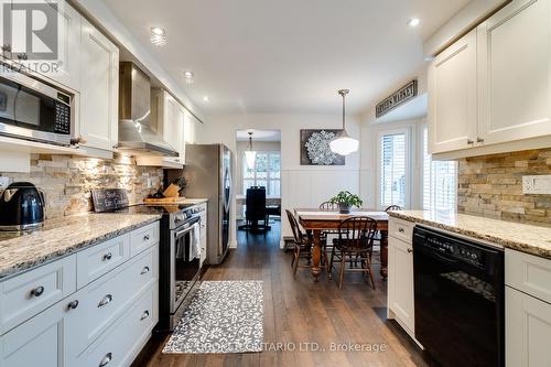 3 - 1501 Upper Middle Road, Burlington, ON - Indoor Photo Showing Kitchen