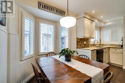 3 - 1501 Upper Middle Road, Burlington, ON - Indoor Photo Showing Dining Room