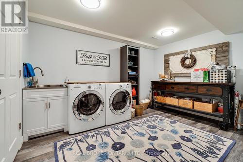 3 - 1501 Upper Middle Road, Burlington, ON - Indoor Photo Showing Laundry Room