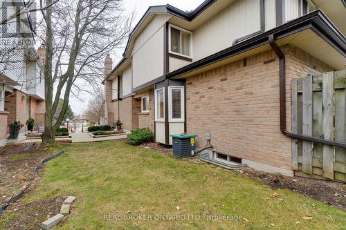 3 - 1501 Upper Middle Road, Burlington, ON - Outdoor With Exterior