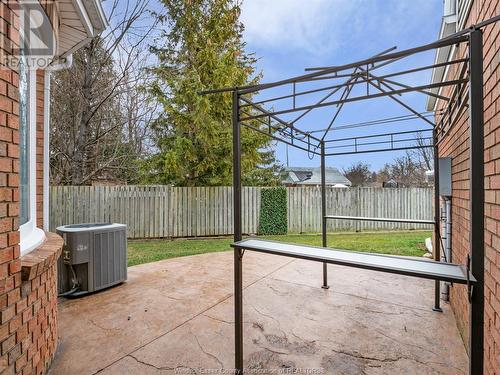 1185 Grand Marais West Unit# 5, Windsor, ON - Outdoor