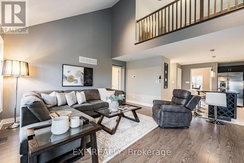 47 Greenaway Circle, Port Hope, ON - Indoor Photo Showing Living Room