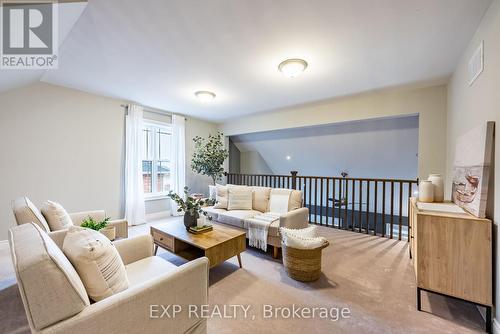 47 Greenaway Circle, Port Hope, ON - Indoor Photo Showing Living Room