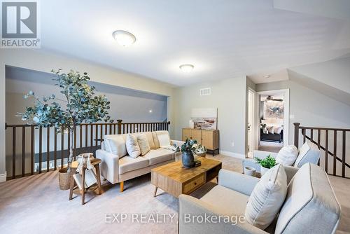 47 Greenaway Circle, Port Hope, ON - Indoor Photo Showing Living Room