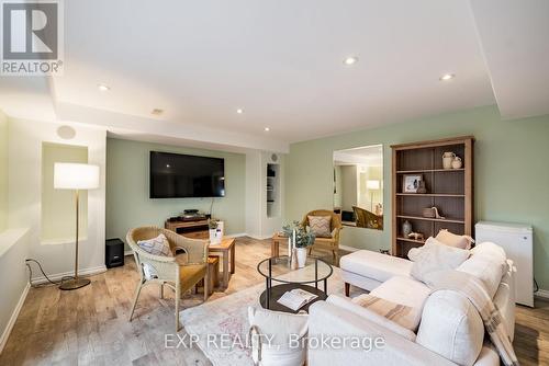 47 Greenaway Circle, Port Hope, ON - Indoor Photo Showing Living Room