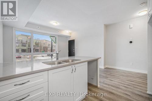 939 Mishi, Ottawa, ON - Indoor Photo Showing Kitchen With Double Sink