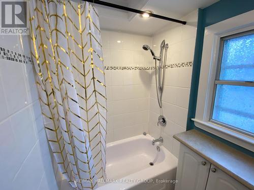 93 Adeline Street, Ottawa, ON - Indoor Photo Showing Bathroom