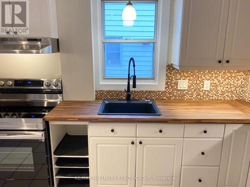 93 Adeline Street, Ottawa, ON - Indoor Photo Showing Kitchen