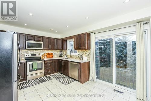 20 - 4950 Albina Way, Mississauga, ON - Indoor Photo Showing Kitchen