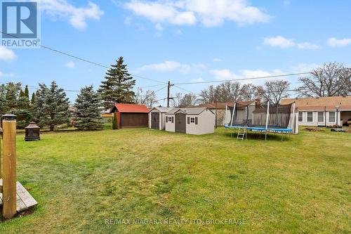 8848 Banting Street, Niagara Falls (223 - Chippawa), ON - Outdoor With Backyard