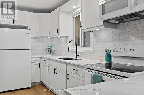 8848 Banting Avenue, Niagara Falls (223 - Chippawa), ON - Indoor Photo Showing Kitchen