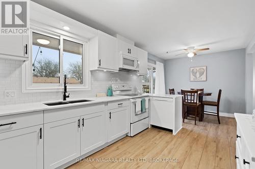 8848 Banting Avenue, Niagara Falls (223 - Chippawa), ON - Indoor Photo Showing Kitchen With Double Sink