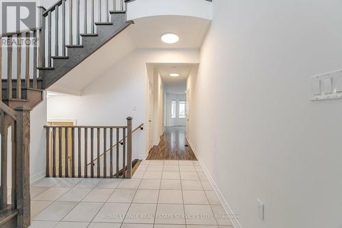 439 Silver Maple Road, Oakville, ON - Indoor Photo Showing Other Room