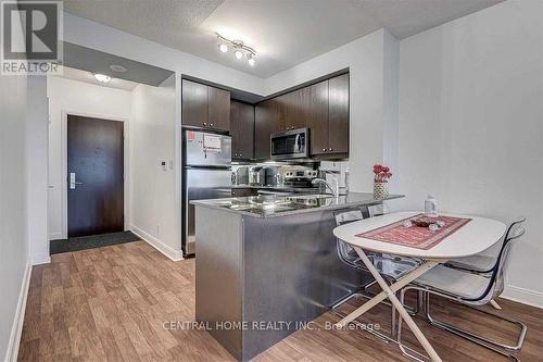 1510 - 50 Absolute Avenue, Mississauga, ON - Indoor Photo Showing Kitchen