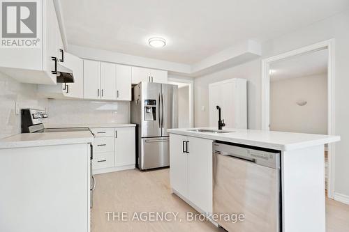 78 James Street, Barrie, ON - Indoor Photo Showing Kitchen