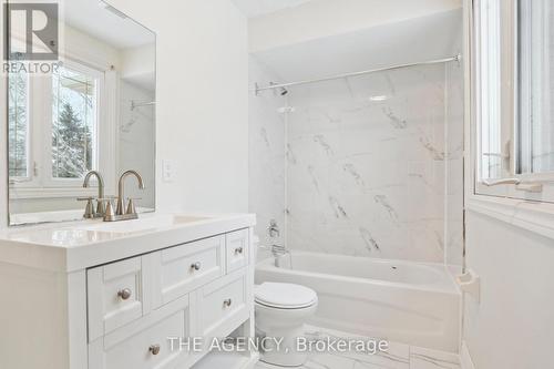 78 James Street, Barrie, ON - Indoor Photo Showing Bathroom