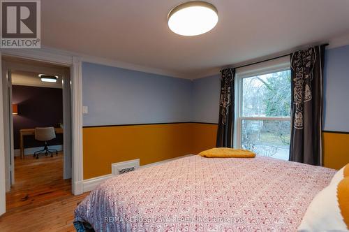 26 Holgate Street, Barrie, ON - Indoor Photo Showing Bedroom