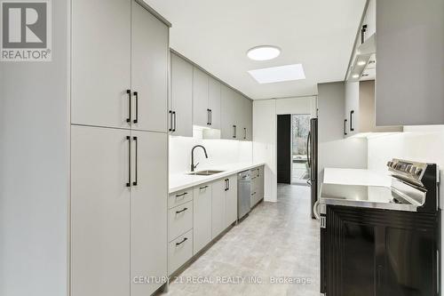 1497 Camelford Road, Mississauga, ON - Indoor Photo Showing Kitchen With Double Sink