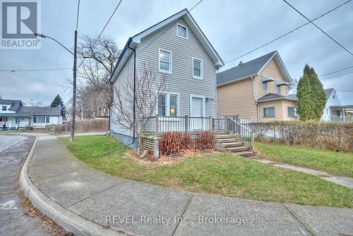 4317 Buttrey Street, Niagara Falls (210 - Downtown), ON - Outdoor With Facade