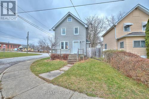 4317 Buttrey Street, Niagara Falls (210 - Downtown), ON - Outdoor