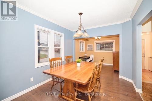 4317 Buttrey Street, Niagara Falls (210 - Downtown), ON - Indoor Photo Showing Dining Room