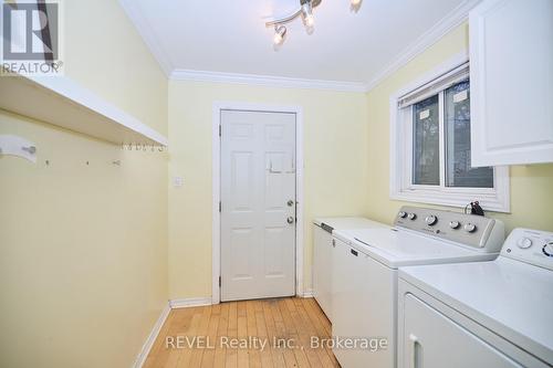 4317 Buttrey Street, Niagara Falls (210 - Downtown), ON - Indoor Photo Showing Laundry Room