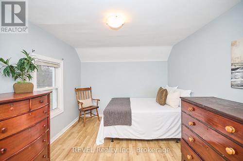 4317 Buttrey Street, Niagara Falls (210 - Downtown), ON - Indoor Photo Showing Bedroom