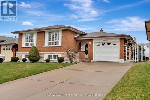 11 Marcella Crescent, Hamilton, ON - Outdoor With Facade