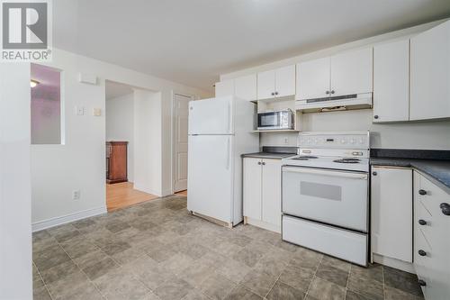 9 Bugler Place, St. John'S, NL - Indoor Photo Showing Kitchen