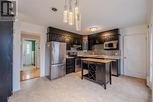 9 Bugler Place, St. John'S, NL - Indoor Photo Showing Kitchen