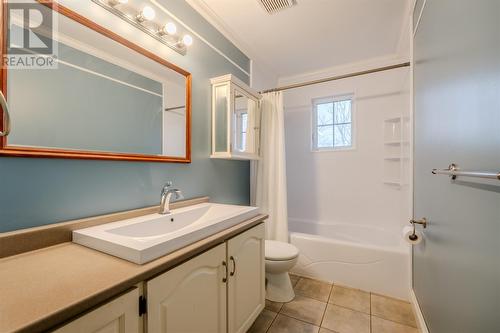 9 Bugler Place, St. John'S, NL - Indoor Photo Showing Bathroom