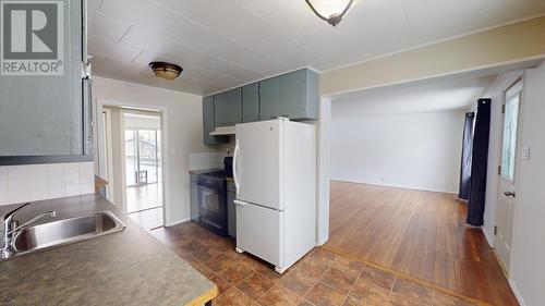 9315 98A Avenue, Fort St. John, BC - Indoor Photo Showing Kitchen