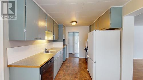 9315 98A Avenue, Fort St. John, BC - Indoor Photo Showing Kitchen