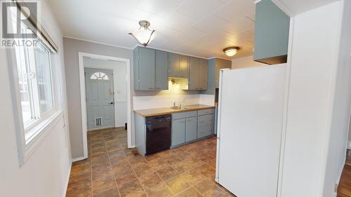 9315 98A Avenue, Fort St. John, BC - Indoor Photo Showing Kitchen