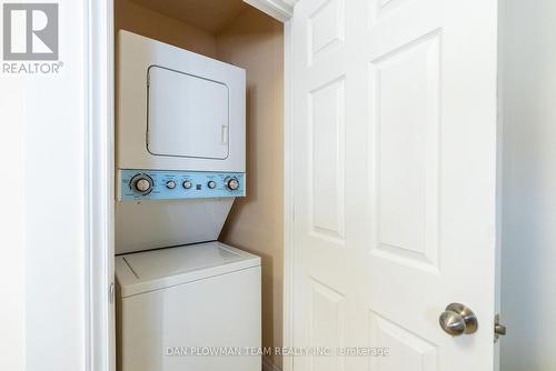 855 Olive Avenue, Oshawa, ON - Indoor Photo Showing Laundry Room