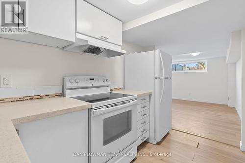 855 Olive Avenue, Oshawa, ON - Indoor Photo Showing Kitchen