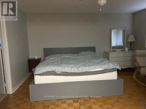 36 Westmoreland Court, Markham, ON - Indoor Photo Showing Bedroom