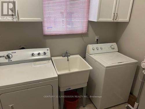 36 Westmoreland Court, Markham, ON - Indoor Photo Showing Laundry Room