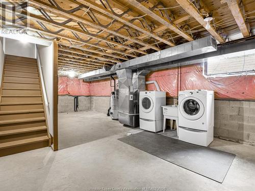 1185 Grand Marais West Unit# 5, Windsor, ON - Indoor Photo Showing Laundry Room